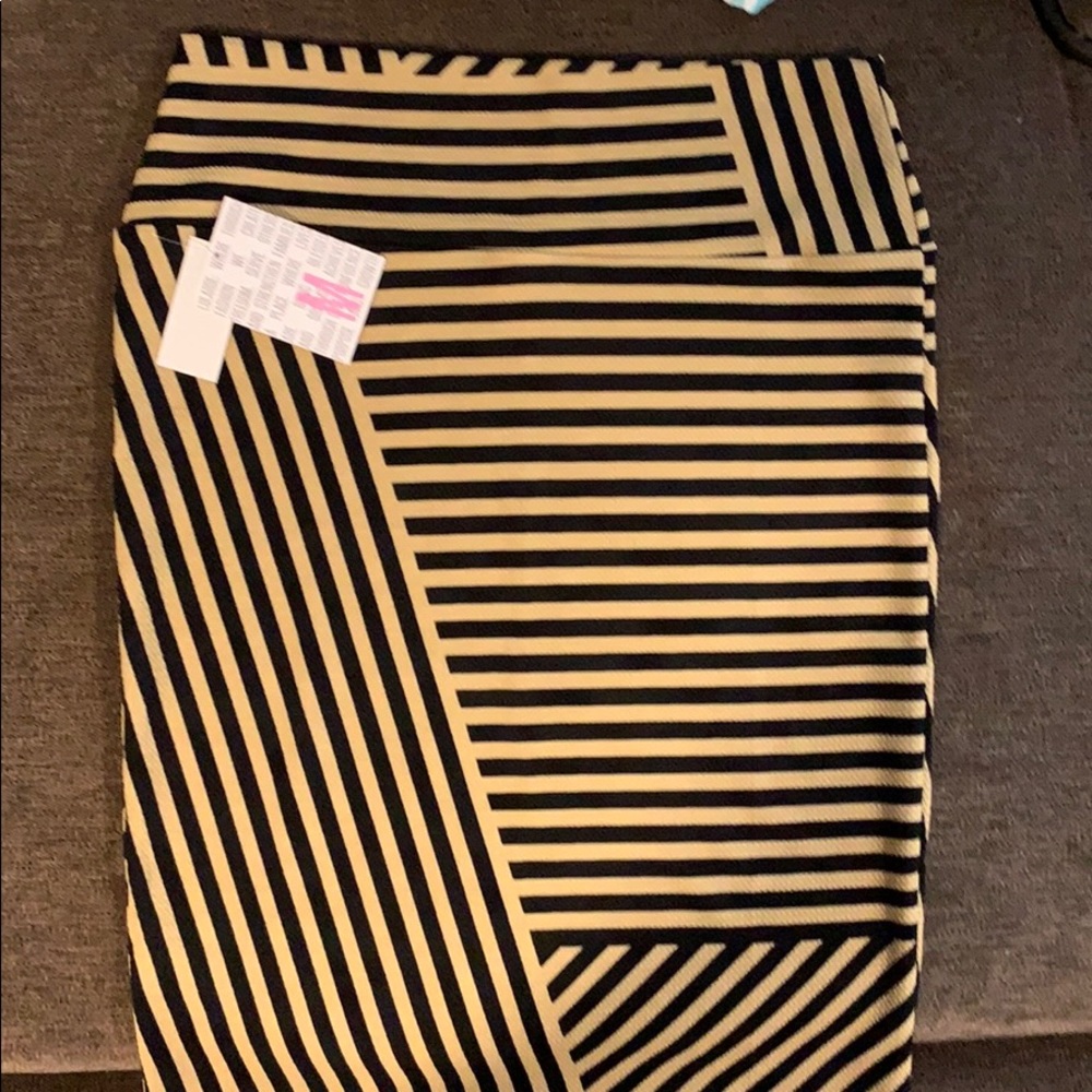 Cassie skirt